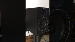 Acoustic Energy AE 100 - Hördemo Lindsey Sterling