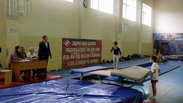 Прыжки на батуте. Первенство СШОР СПАРТАК. Двойной минитрамп. #батут #гимнастика #акробатик смотреть онлайн