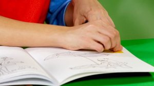 РАСКРАСКИ И НАКЛЕЙКИ - Поиграйка с Царевной - Играем, учим цвета и цифры - Видео для детей