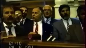 Внесение флага Украины в Верховную Раду, 1991 | Украина сегодня