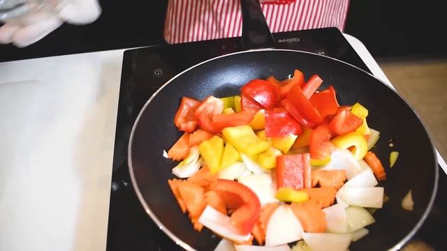 Рыба фритюр с овощами в кисло-сладком соусе по-тайски