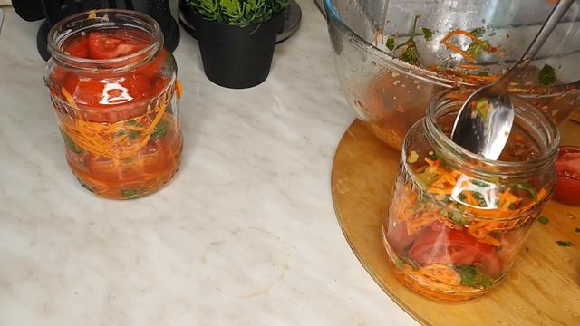 ЗИМОЙ ОБЛИЖЕШЬ ПАЛЬЧИКИ!!! НЕВЕРОЯТНО ВКУСНЫЕ ПОМИДОРЫ ПО-КОРЕЙСКИ НА ЗИМУ.