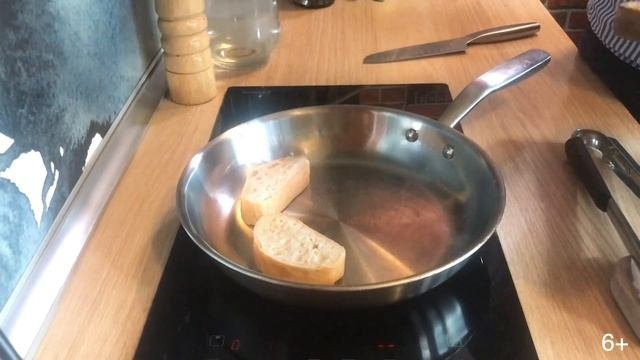 Брускетта с лососем и авокадо | Брускетта с помидорами и базиликом | Идея для завтрака