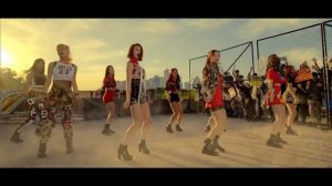TWICE "Like OOH-AHH(OOH-AHH하게)" M/V