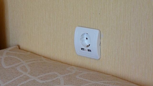 Розетка 220 с USB смотреть онлайн