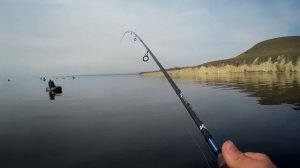 Ловля судака весной на спиннинг с лодки  МАНДУЛА РУЛИТ!!! Еле выехали