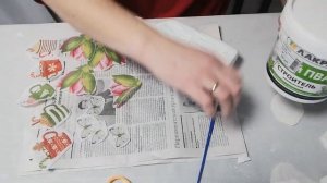 Декорирование бутылки в технике "Декупаж". 2. Декупаж с помощью салфеток