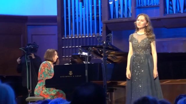 Н. Римский-Корсаков "Не ветер, вея с высоты", С. Рахманинов "Здесь хорошо"- исп. Екатерина Савинков смотреть онлайн