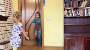 ПУПСИКИ и КУКЛА Аленка Прическа Наклейка ТАТУ Видео для Детей PLAY WITH a DOLL ALENKA