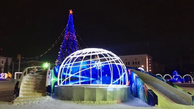 Новогодняя Театральная площадь 2021 - город Киров.