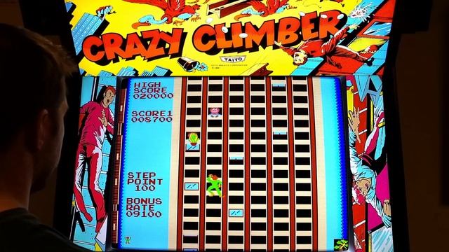 Crazy Climber Arcade Cabinet MAME Gameplay w/ Hypermarquee смотреть онлайн