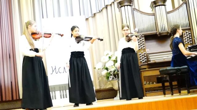 Скрипичное трио "Caprise". П. Чайковский - "Баркарола"