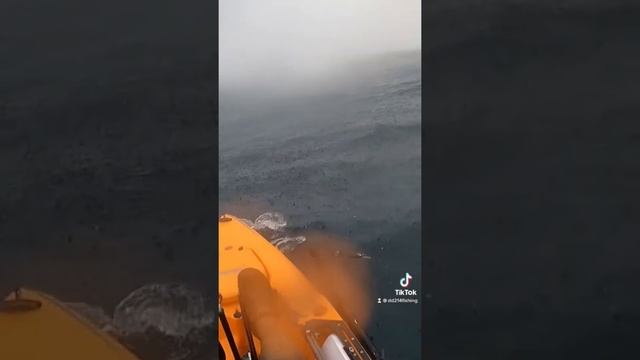 Kayak in Severe Storm #shortsfeed  #viral #viralvideo