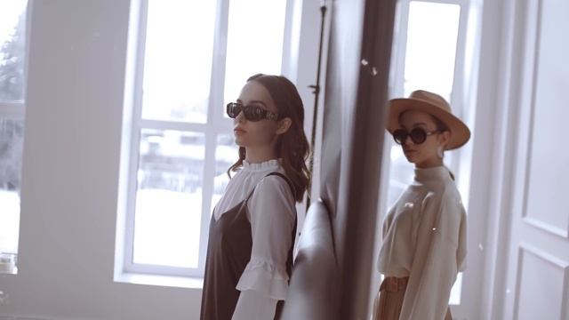 Новая коллекция солнцезащитных очков 2019 смотреть онлайн