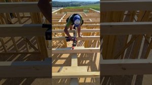 Дом 119м². Сборка перекрытия чердака.