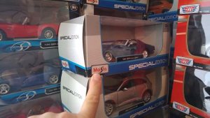 METAL MODEL CARS MAISTO MOTORMAX AND WELLY