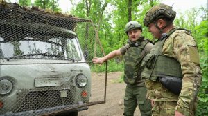 Боец ВС РФ рассказал, как "буханка" выручает в зоне СВО