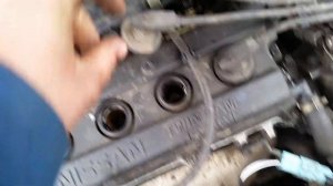 Есть ли масло в свечных колодцах после второй замены сальников?