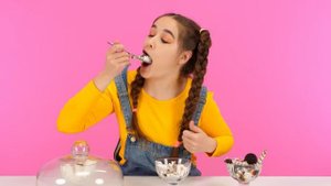 Кулинарный Челлендж: Я против Бабушки | Секреты и гаджеты для кухни от HAHANOM Challenge