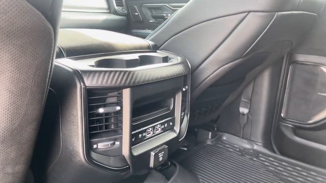 2023 Ram 1500 TRX смотреть онлайн