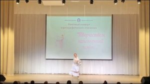 «Лети пёрышко» - соло Новолоцкая Дарья, Образцовый коллектив ансамбль народного танца «Капельки»