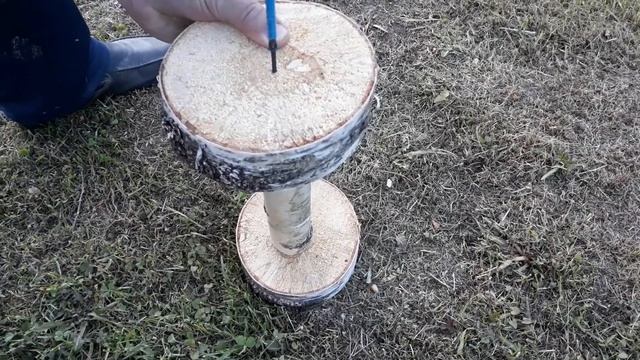 Подставка для цветов из березы