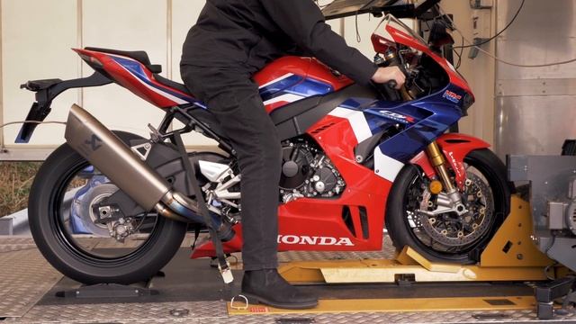 2020 Honda CBR1000rr-r Fireblade SP Dyno run смотреть онлайн