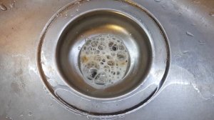 Прочистка раковины кислородным очистителем