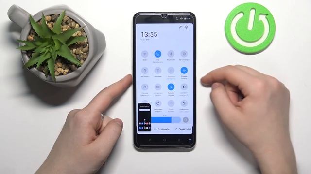 Как сделать скриншот на Realme C35