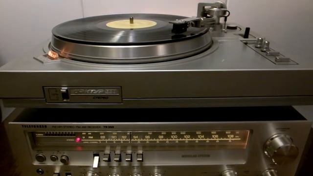 Валентина Толкунова "Поговори со мною мама" (В.Мигуля-В.Гин) смотреть онлайн