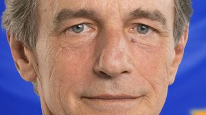 Всего 65 лет пожил политик Европы. Почему так мало? Биография, деятельность