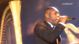 Florence and the machine feat Dizzee rascal - You got the love - Live @ brit awards 2010