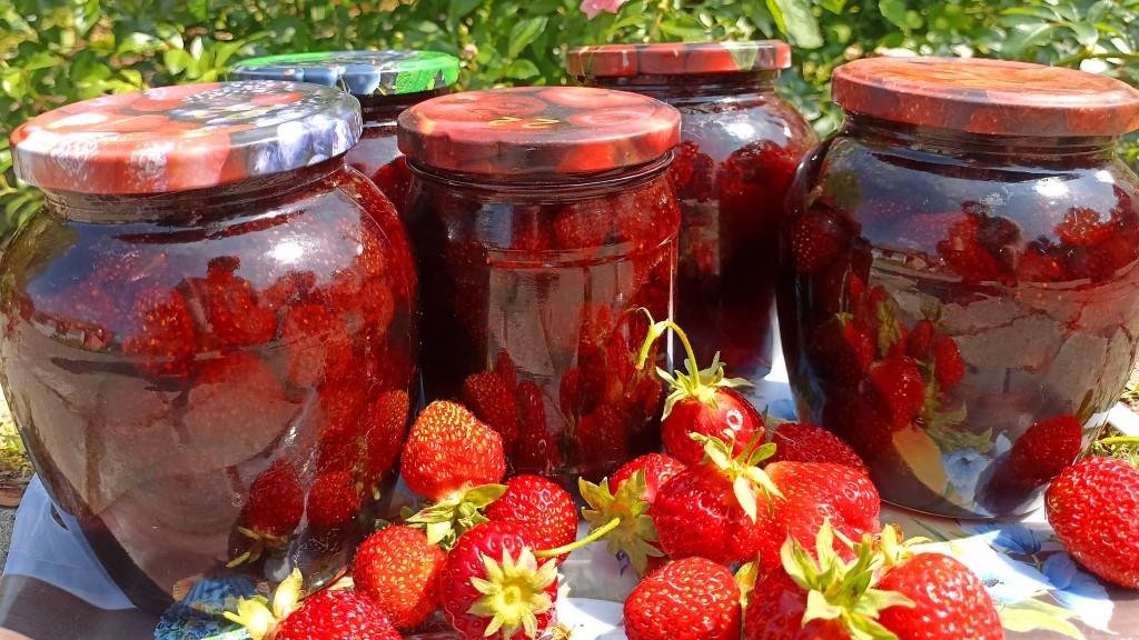 Клубничное варенье.