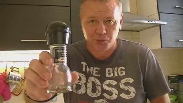 Три простых способа, как открыть одноразовую мельницу для специй