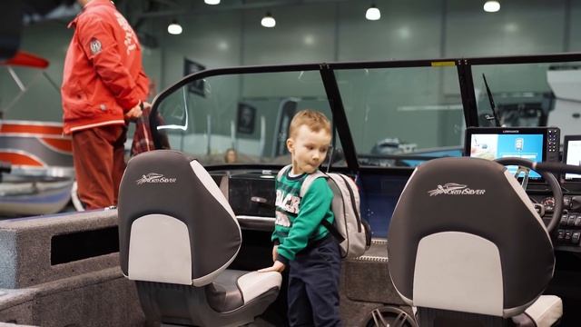 САМЫЕ ЗАРЯЖЕННЫЕ КАТЕРА / MOSCOW BOAT SHOW 2022 / НОВОСТИ ВЕРФИ смотреть онлайн