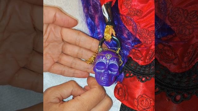 #деньмёртвых #череп #скелет #рэйнбоухай #rainbowhigh #diademuertos #diadelosmuertos #mariagarcia