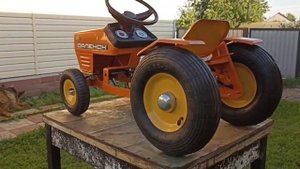 Педальный трактор орлёнок. восстановлен с заменой покрышек.