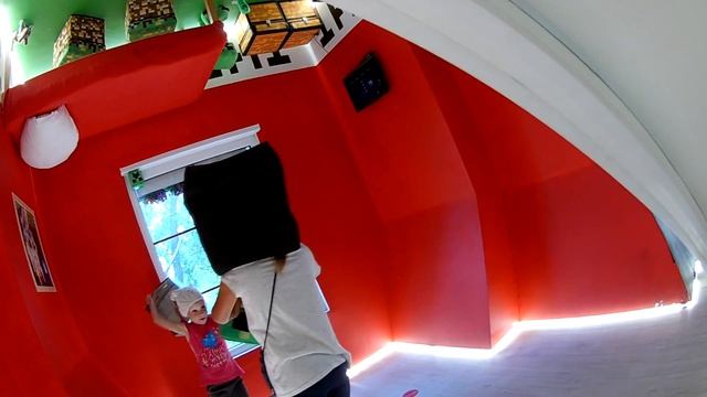 Парк Маяковского. Дом вверх дном. смотреть онлайн