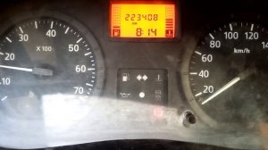 Логан 1 1.4 2008 г.в.. На горячую горит маслёнка на холостых