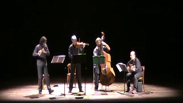 Quartetto Klez - Papa Can You Hear Me.mpg