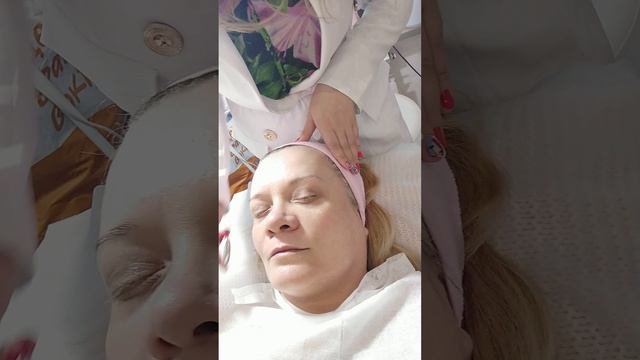 Антивозрастной уход за кожей в салоне Лаванда. Короткое видео. Женщина за 45, Olga.Ру