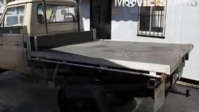 1989 Toyota Landcruiser Troopy HJ75 Beige Utility смотреть онлайн