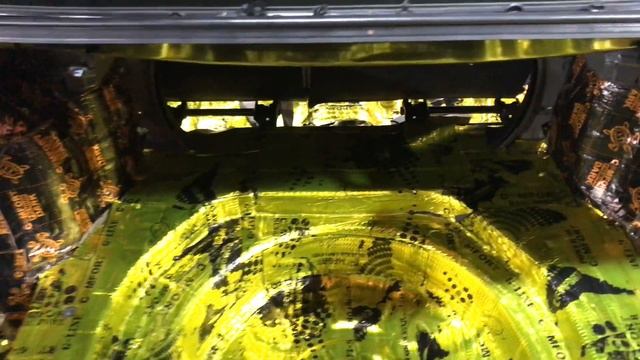 Toyota Camry звукоизоляция. Шумно в современном авто? А то. За 8 часов повысили акустический комфор смотреть онлайн