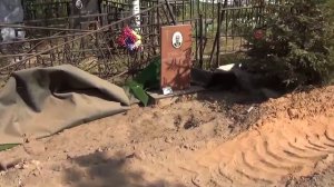 Разрушение могил