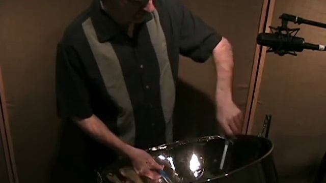 Gary Gibson plays Chopin's "Minute Waltz" on steel pan смотреть онлайн