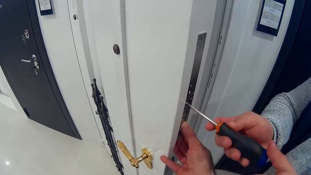 Установка замка невидимка Гардиан ЭМЗ 1.5 в дверной блок ДС9 смотреть онлайн