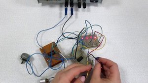 Работа регистра К155ИР1 2