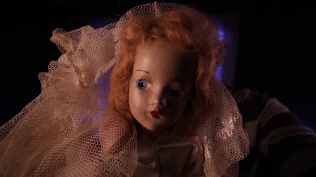 The Spirit Attached to this Doll SPEAKS. Hear what is said... смотреть онлайн