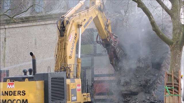 Excavator Komatsu PC 1250 смотреть онлайн