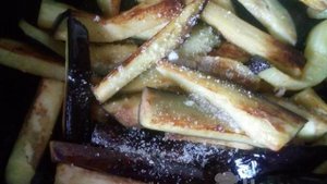 Салат из баклажанов с чесночными стрелками
